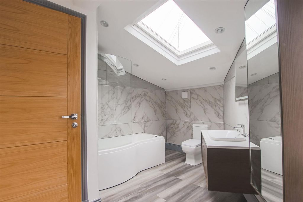 Property photo 2 of 16 Img_4475.Jpg