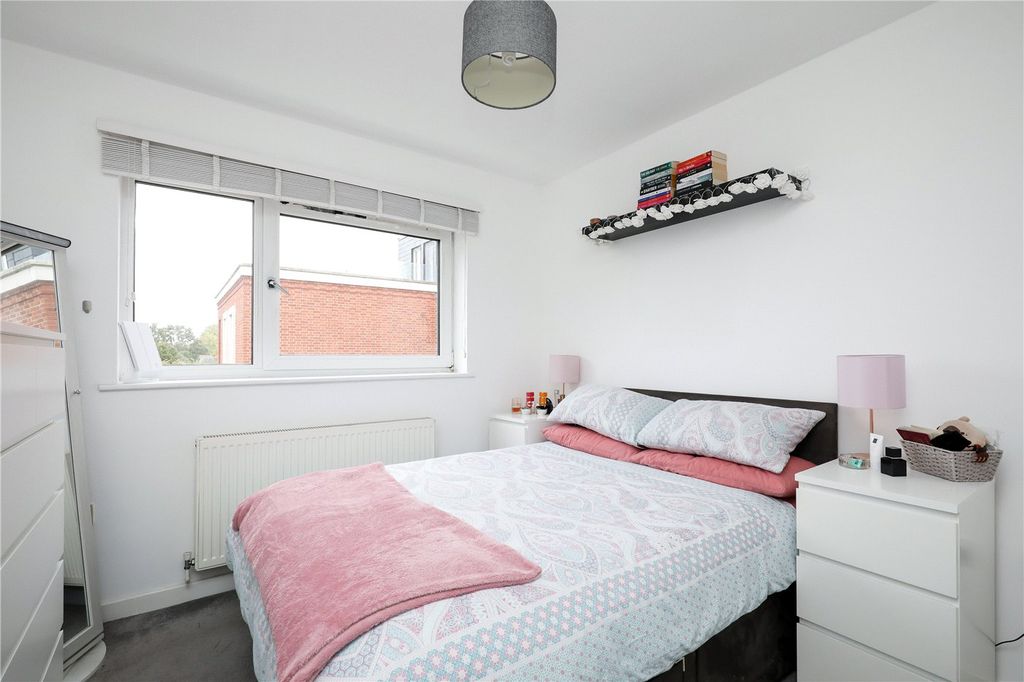 Property photo 2 of 7 Picture No. 09