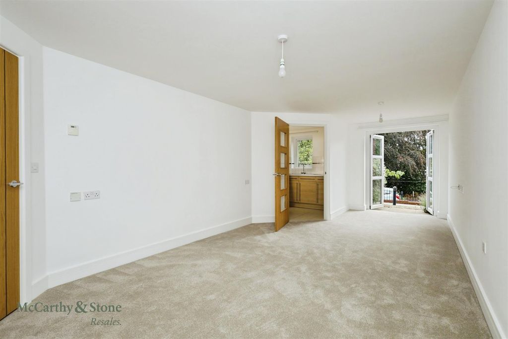 Property photo 2 of 23 Img_1124.Jpg