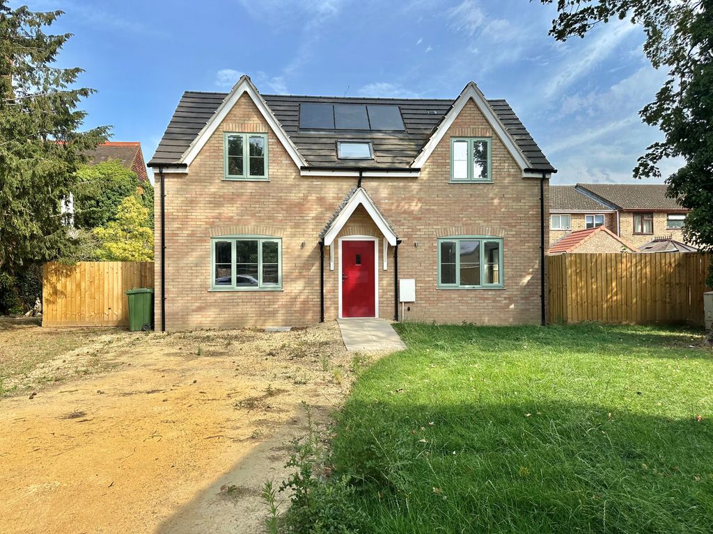 Property photo 1 of 8 Bedroom 1