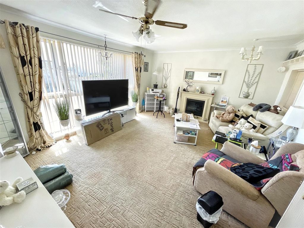 Property photo 3 of 10 20260523074906_20260522-Interior-20-Msrwo3Lq7Sjha8