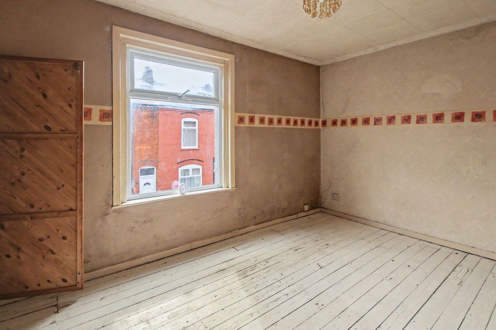 Property photo 3 of 7