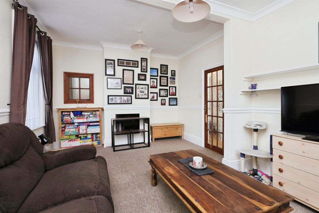 Property photo 2 of 15