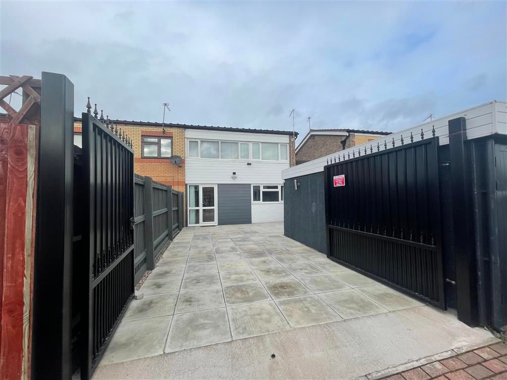 Property photo 1 of 12 Front