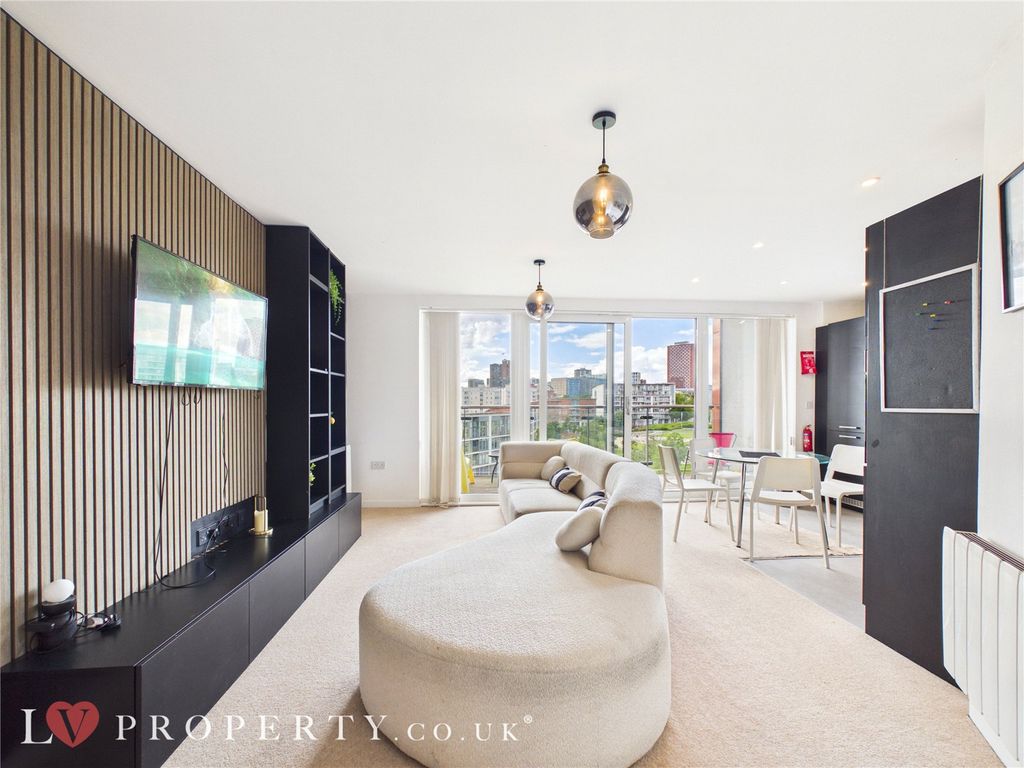 Property photo 2 of 10 Picture No. 03