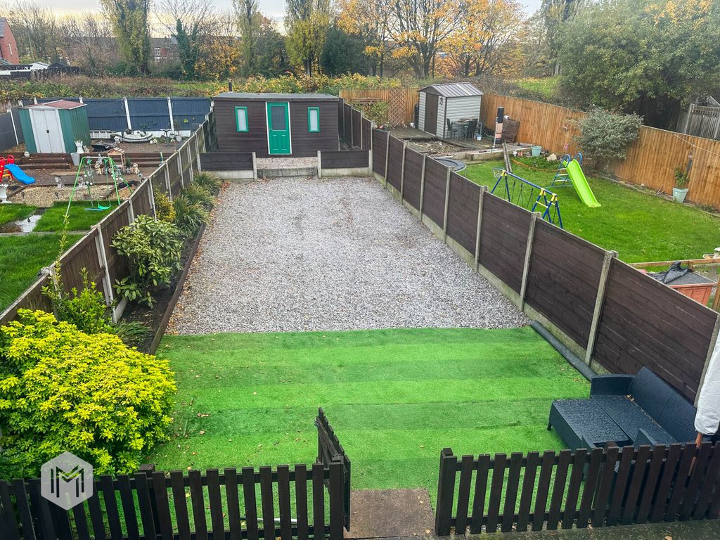 Property photo 2 of 16 Picture No. 11