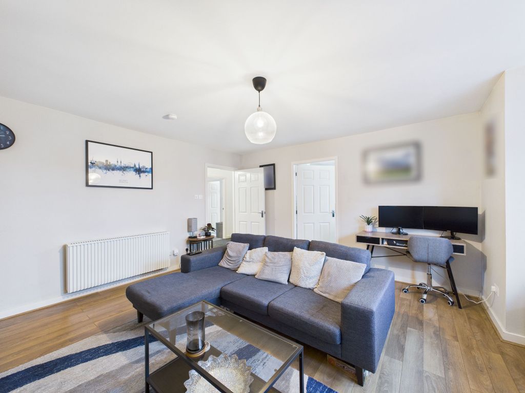 Property photo 3 of 22