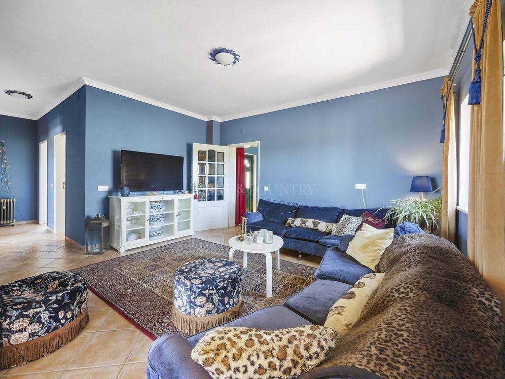 Property photo 3 of 30