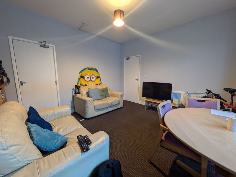 Property photo 2 of 11 Photo 14