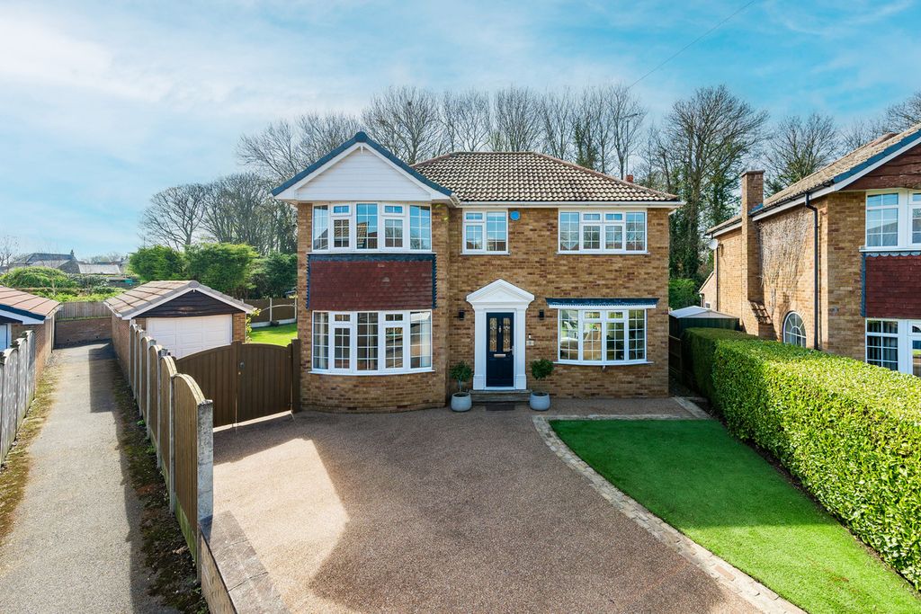 Property photo 1 of 27