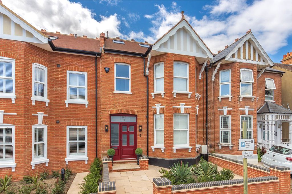 Property photo 1 of 33 Picture No. 82