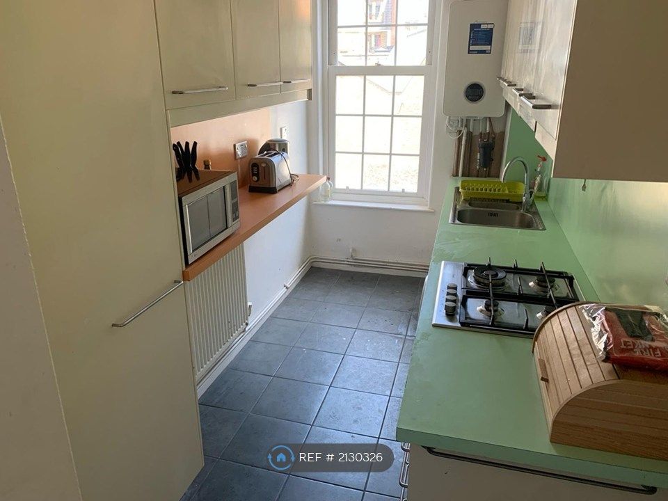 Property photo 3 of 13 Freshly Painted Kitchen, All. Mod Cons