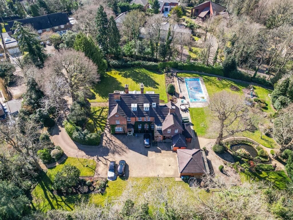 Property photo 2 of 19