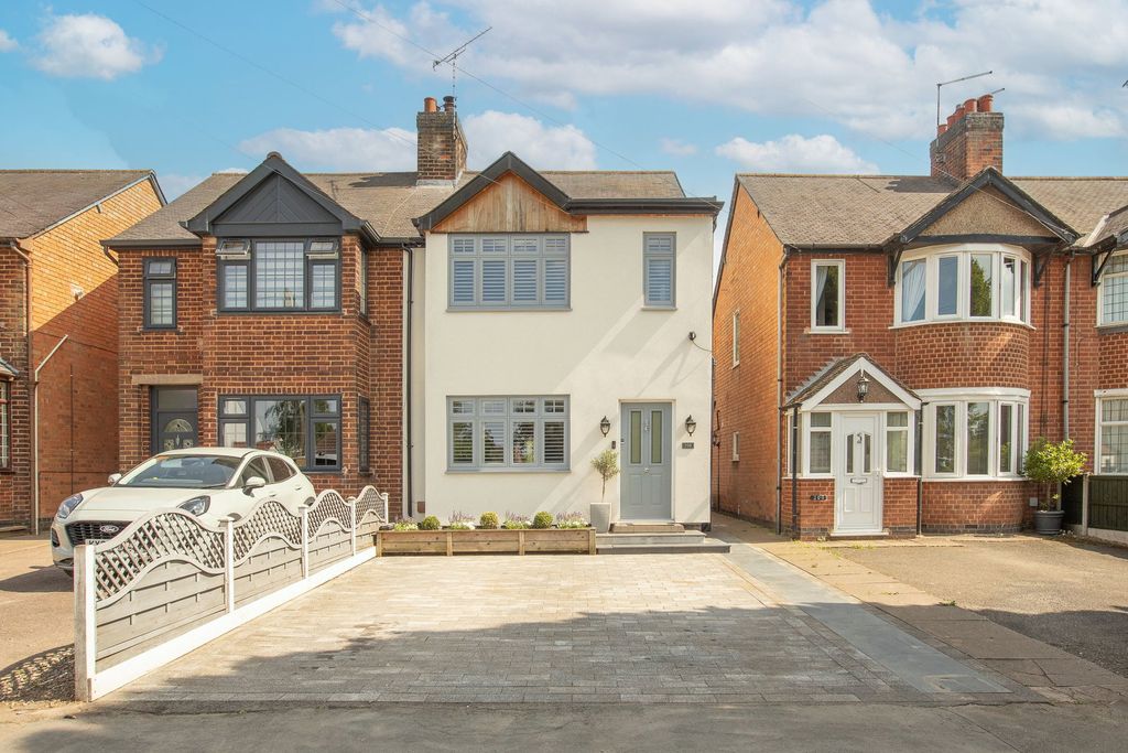 Property photo 1 of 33