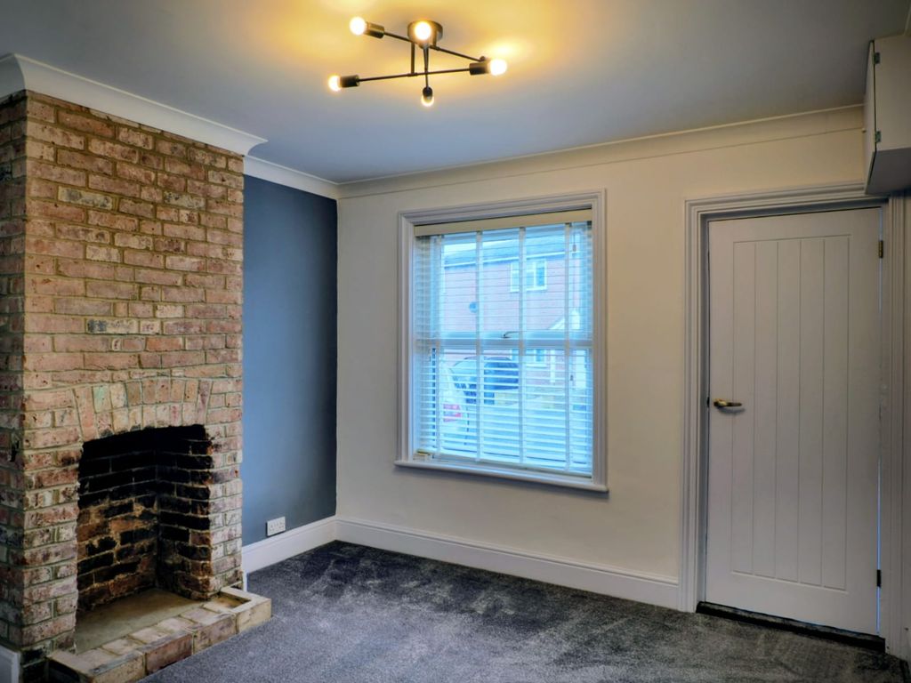 Property photo 3 of 14 1000063498