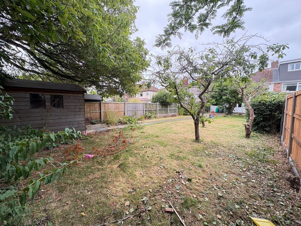 Property photo 1 of 30