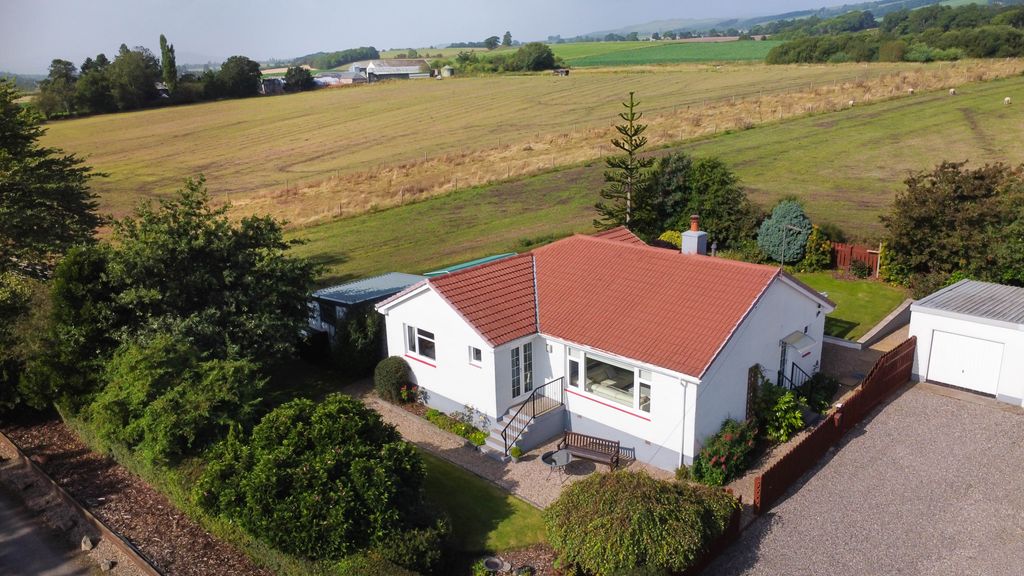 Property photo 1 of 32 Cuil Beag