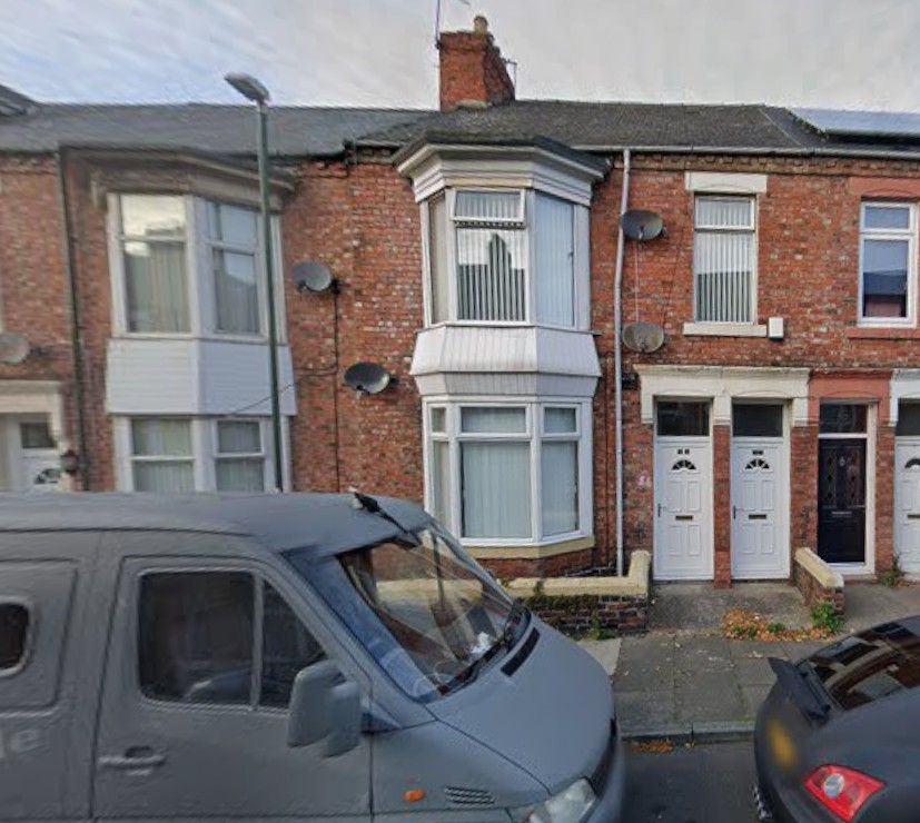 Property photo 1 of 18