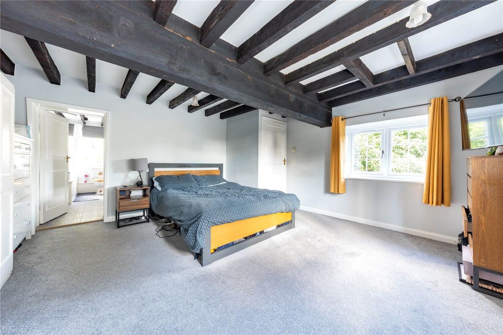 Property photo 3 of 17 Internal