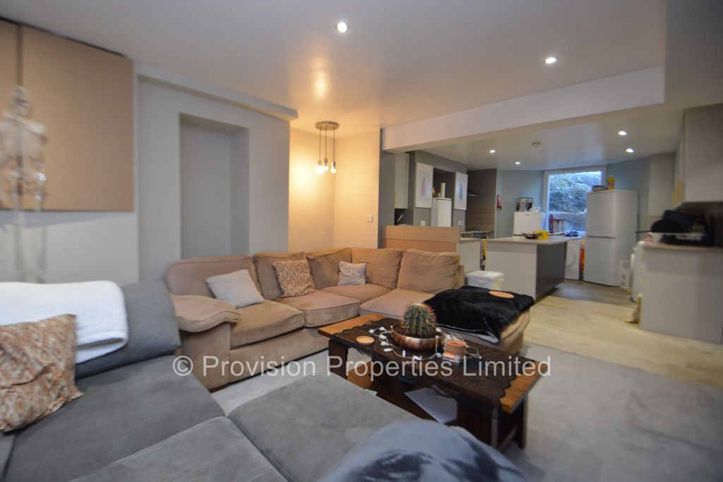 Property photo 1 of 17 Photo