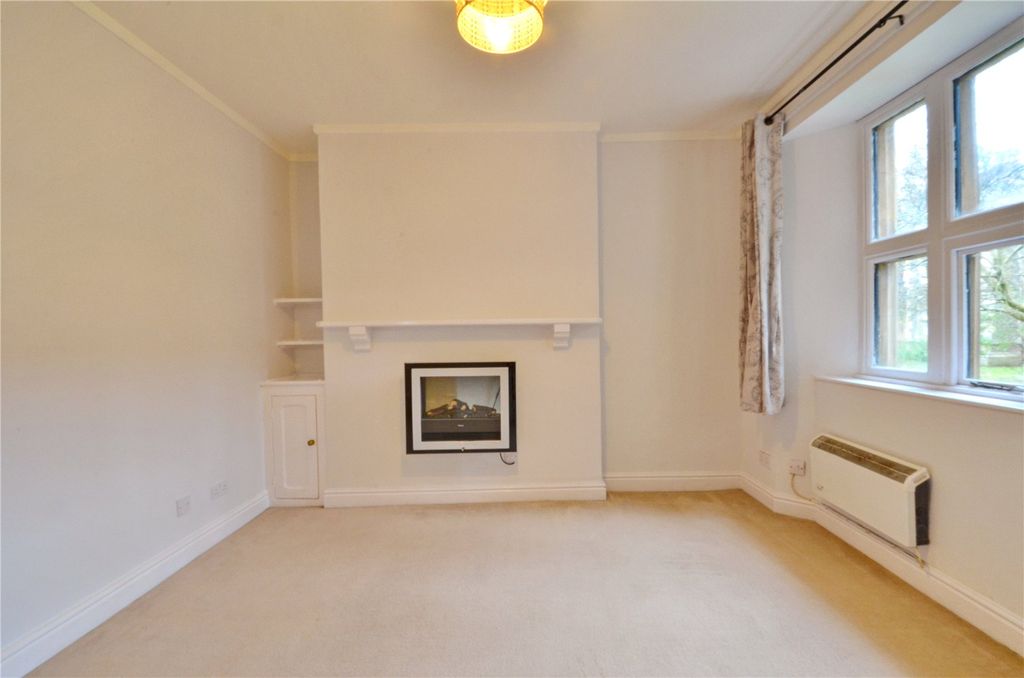 Property photo 3 of 11 Picture No. 06