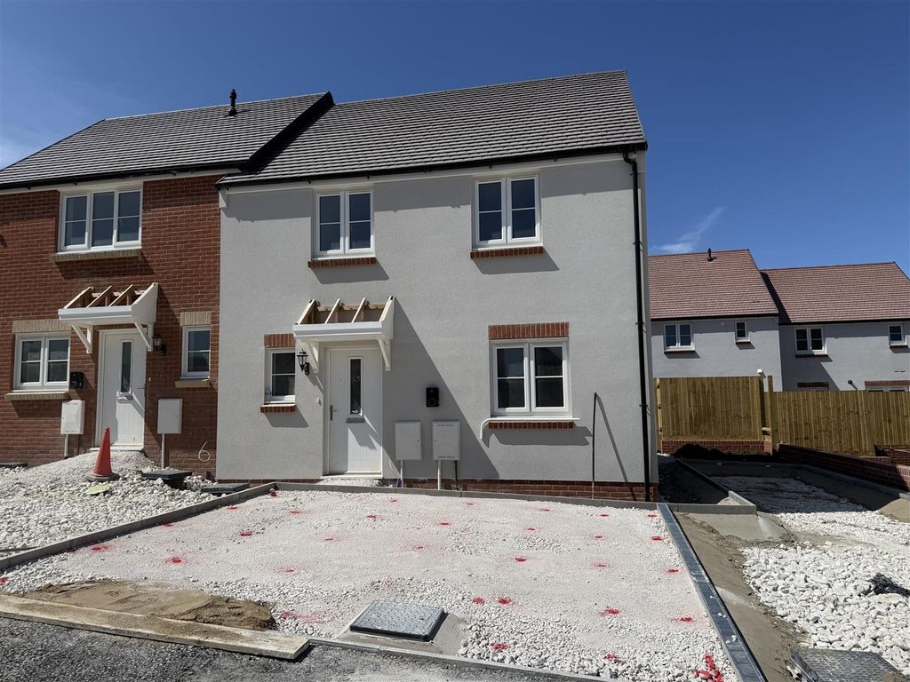 Property photo 1 of 14 Plot 349 Front.Jpeg