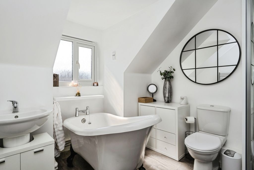 Property photo 3 of 19 Pbox-Img.Jpg