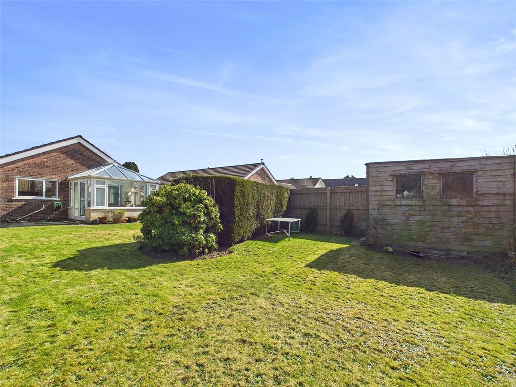 Property photo 1 of 17 Picture No. 14