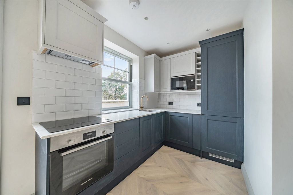 Property photo 2 of 10 Picture No. 02