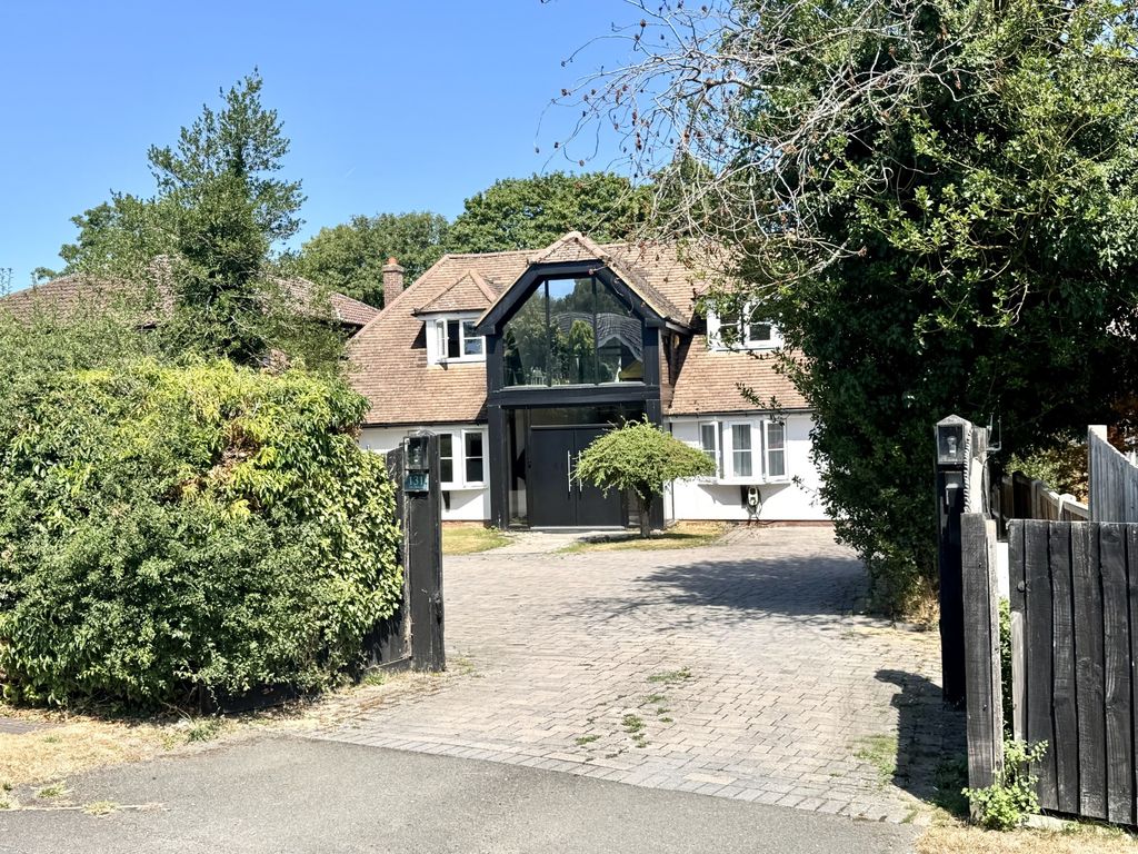 Property photo 1 of 24