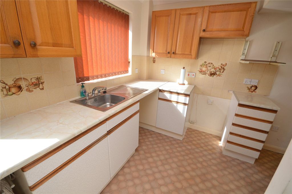 Property photo 3 of 12 Kitchen/Diner