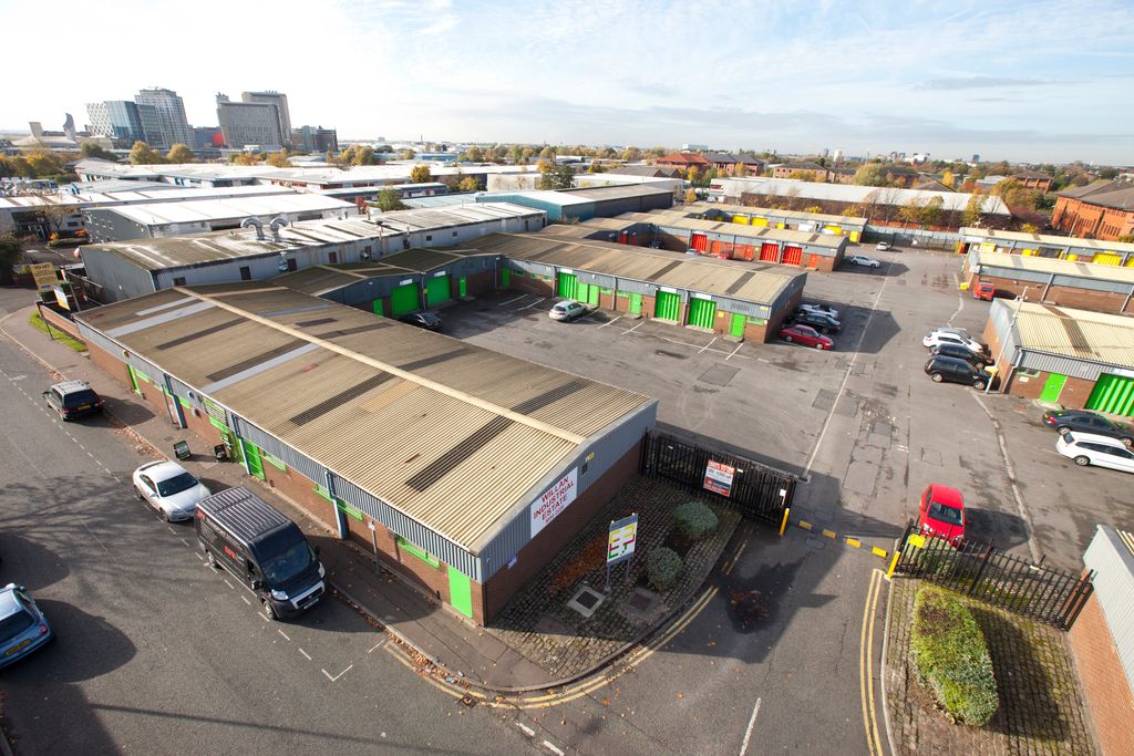 Property photo 1 of 2