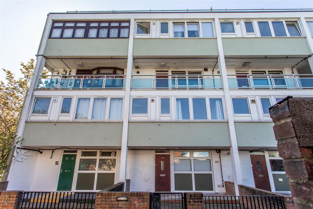 Property photo 3 of 15 Exterior