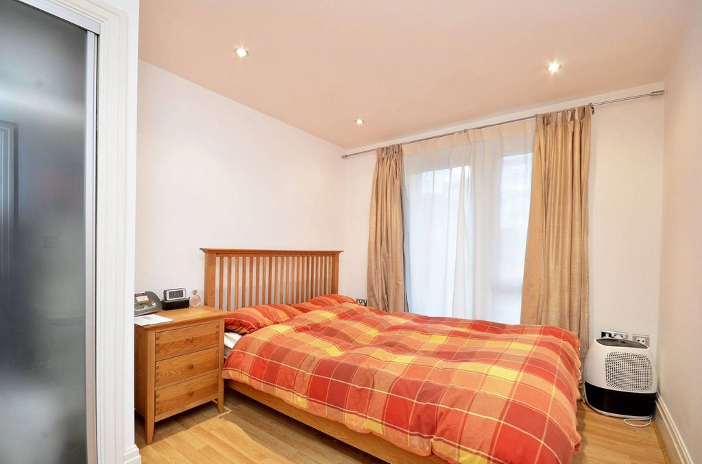 Property photo 2 of 6