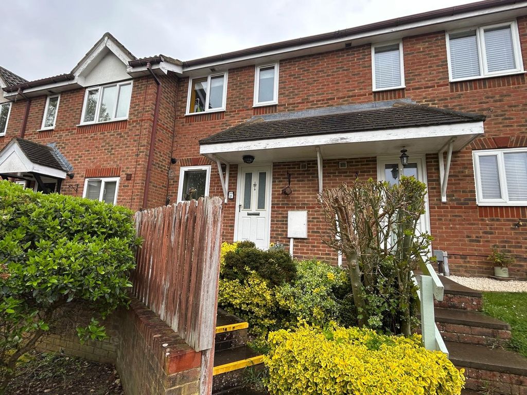 Property photo 1 of 2 Front Aspect