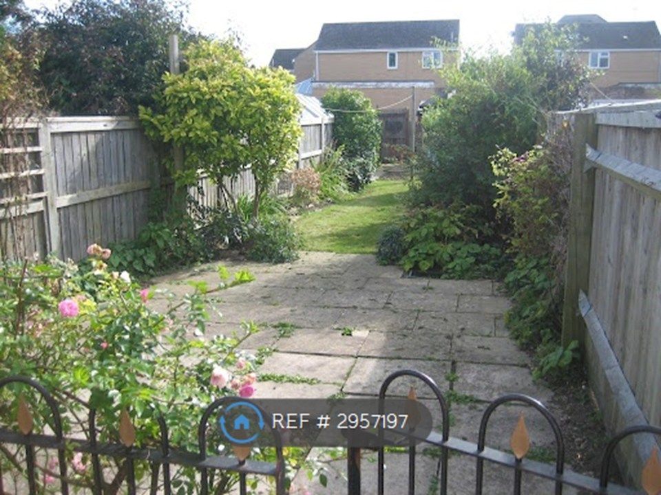 Property photo 2 of 11