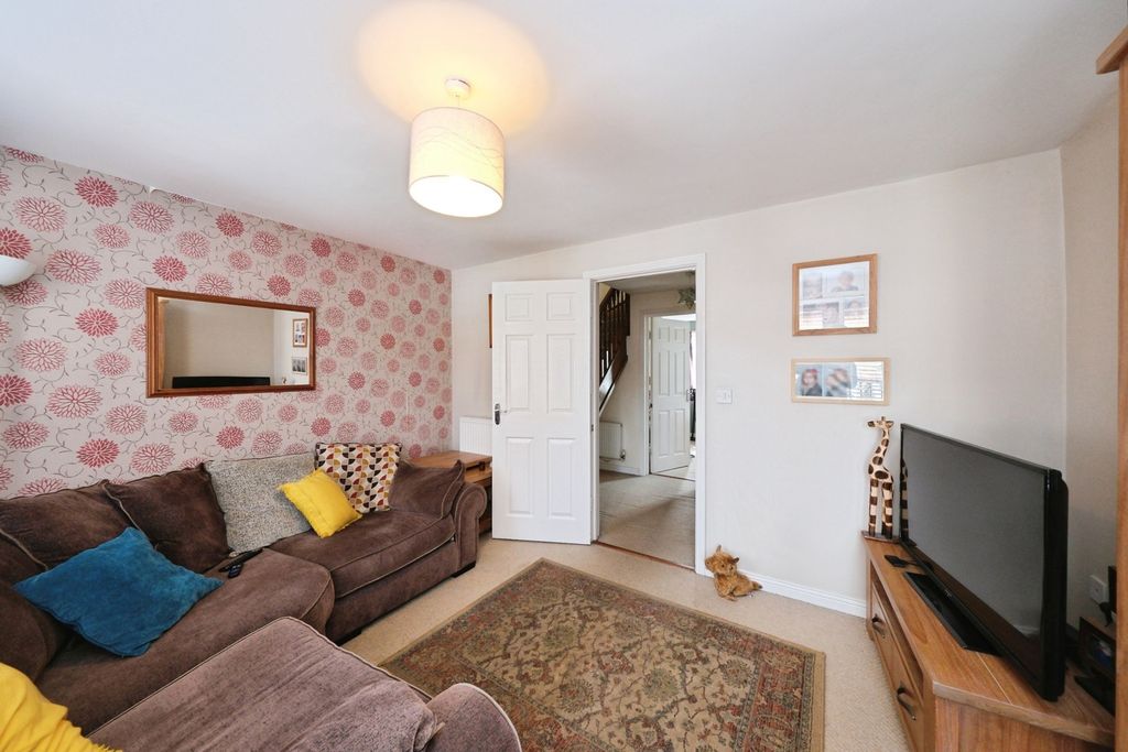 Property photo 2 of 18 Pbox-Img.Jpg