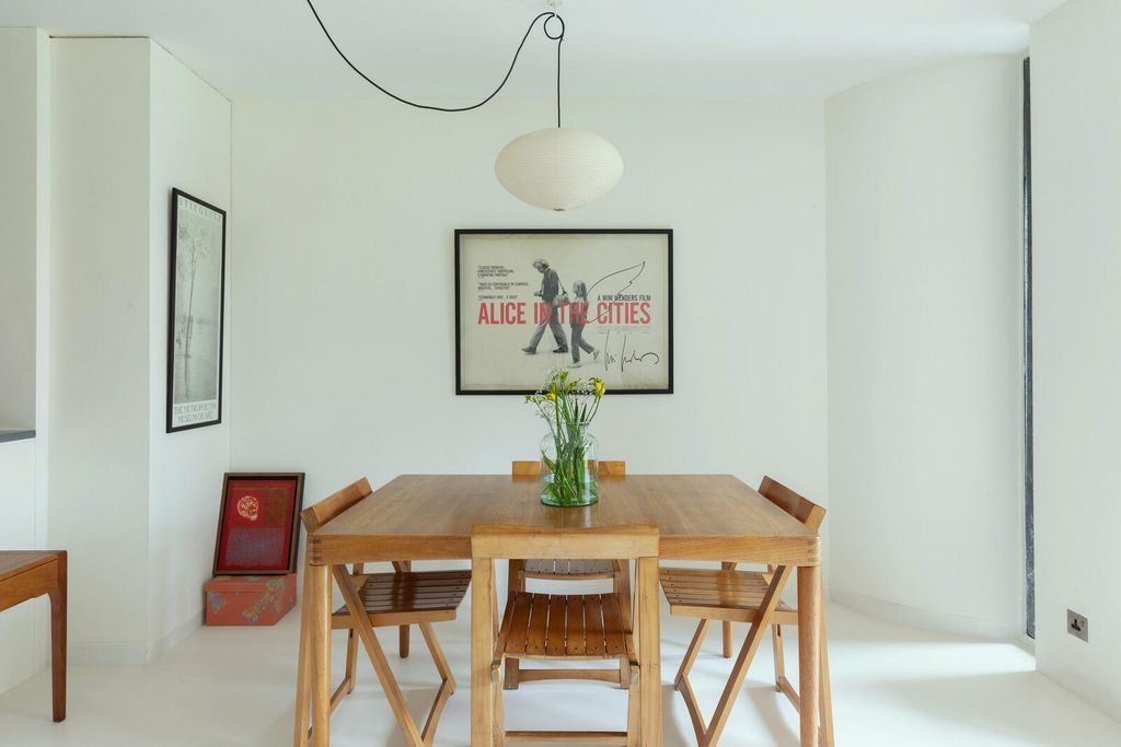 Property photo 3 of 24 19592909_N18_Webres.Jpg