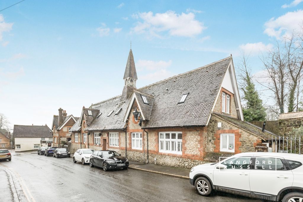 Property photo 1 of 10 8206Acd2-B505-F11...