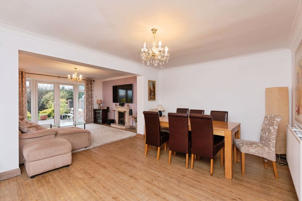 Property photo 3 of 20 Pbox-Img.Jpg