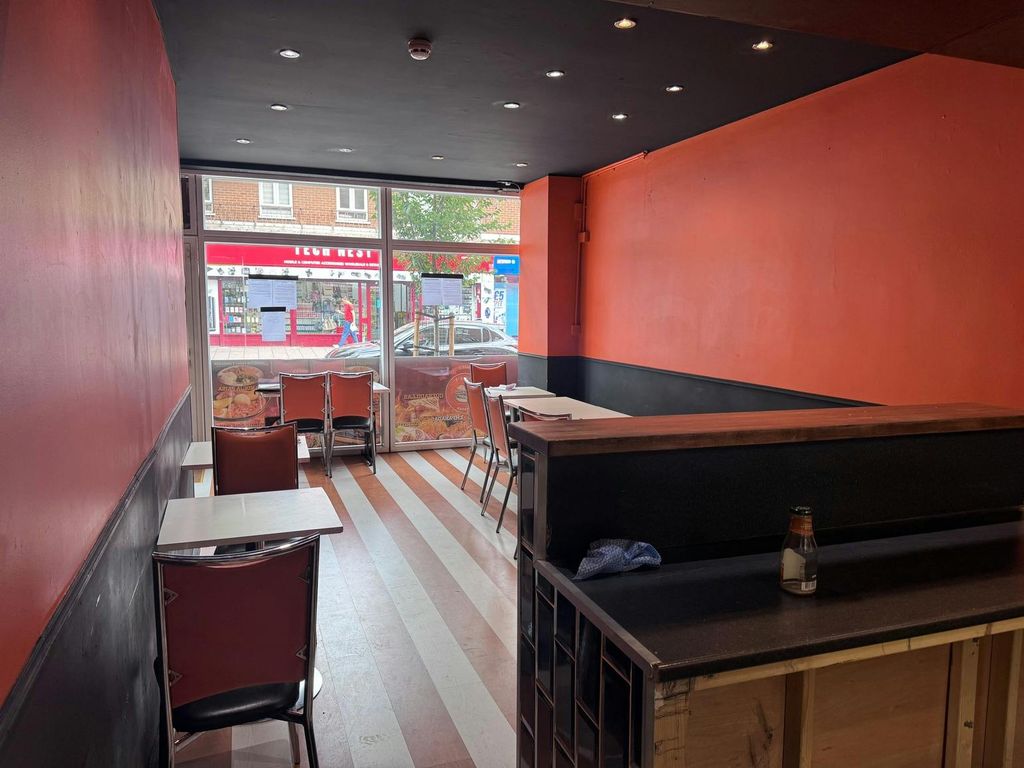 Property photo 2 of 4 196A Southwark Park Road Internal.Jpg