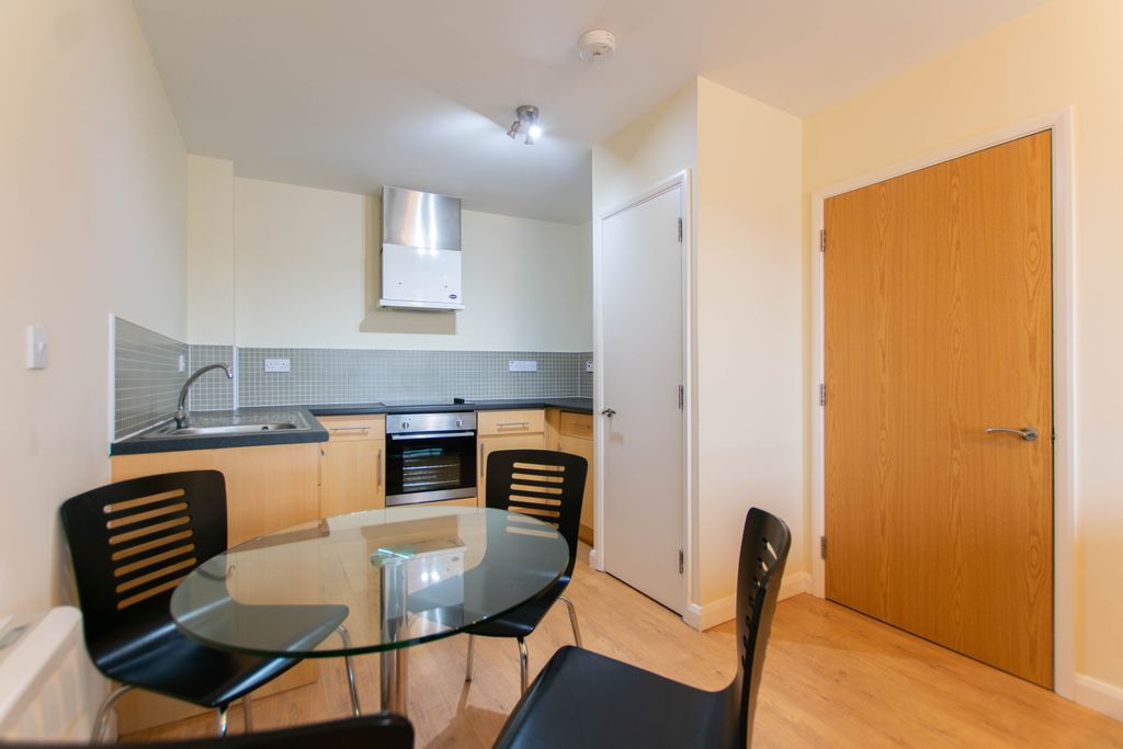 Property photo 3 of 6