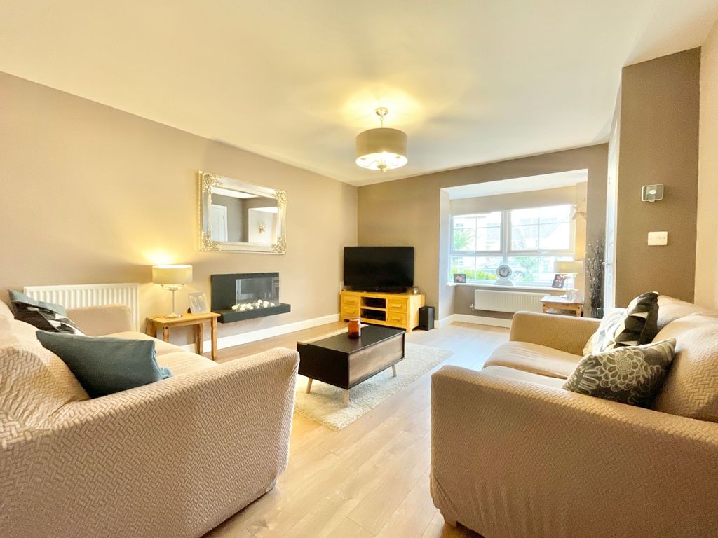 Property photo 2 of 29