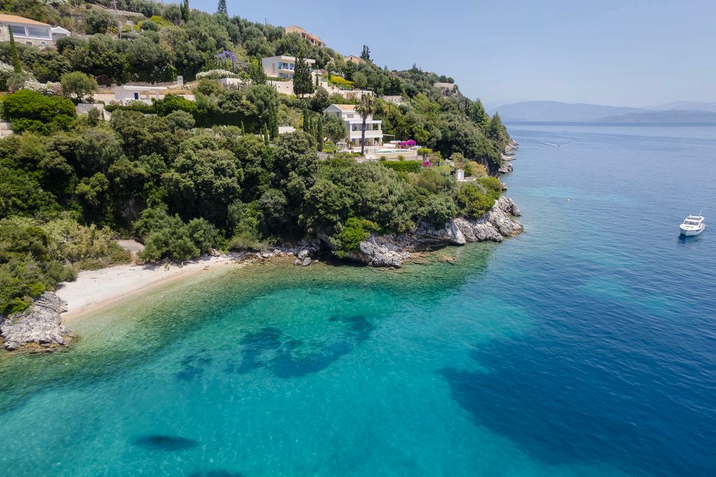 Property photo 3 of 46