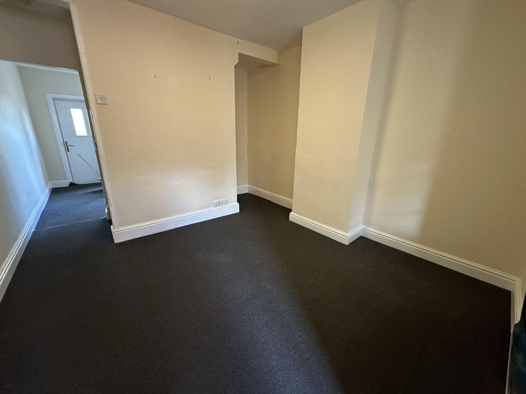 Property photo 3 of 8 Img_6296