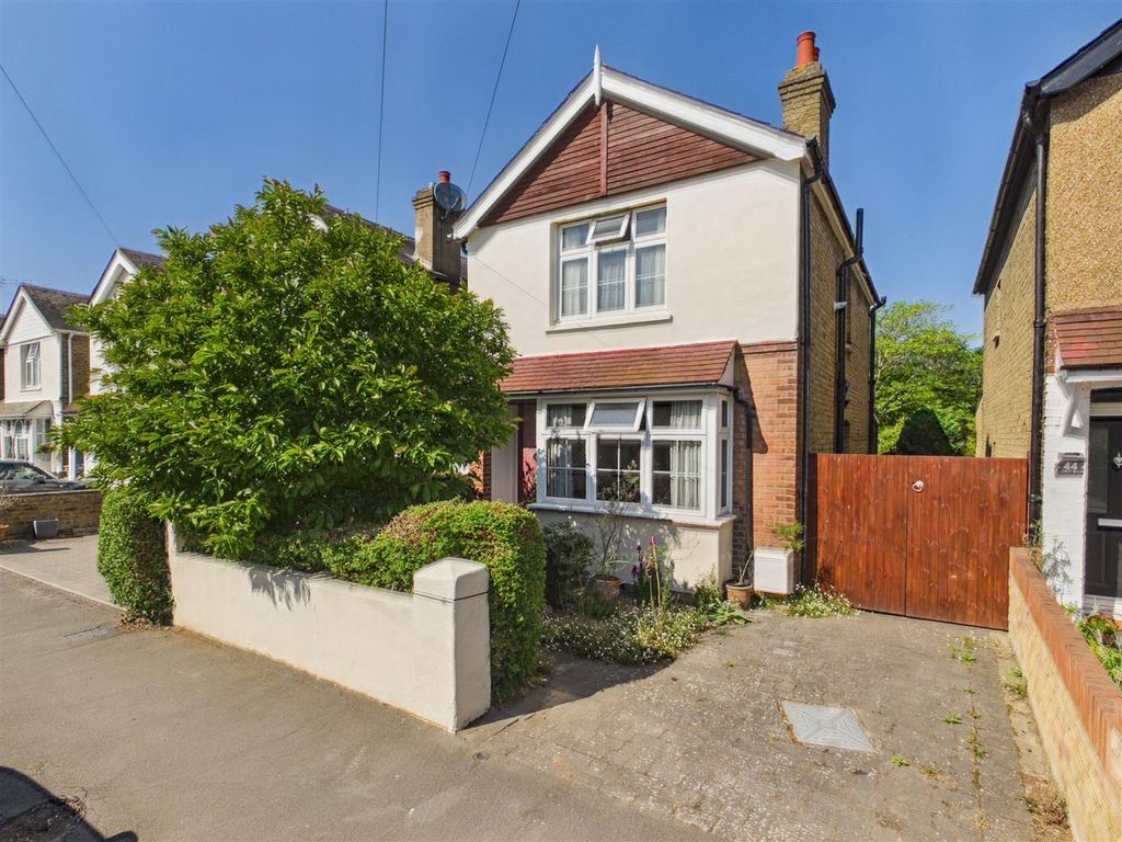 Property photo 1 of 13