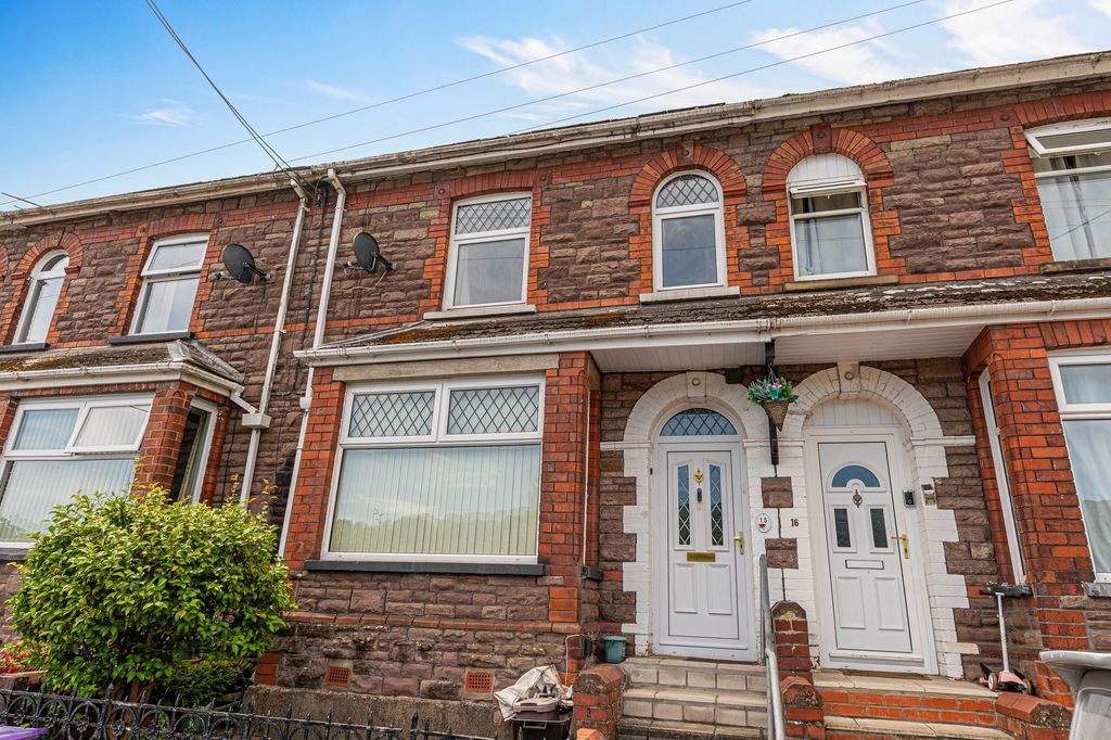 Property photo 1 of 33