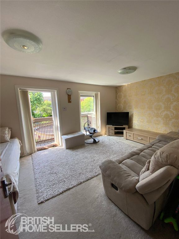 Property photo 3 of 21 Picture No. 19