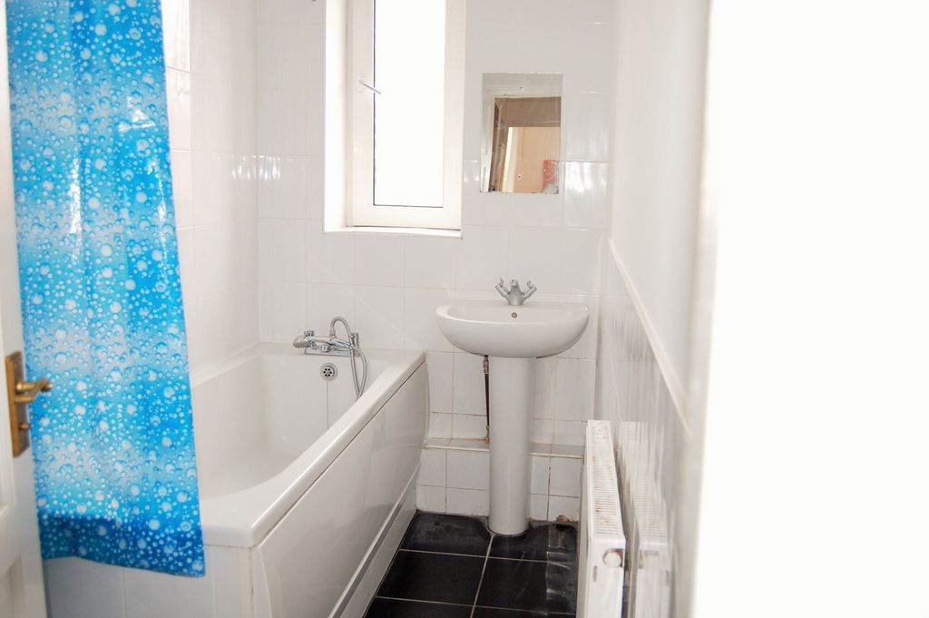 Property photo 3 of 4 Photo 3