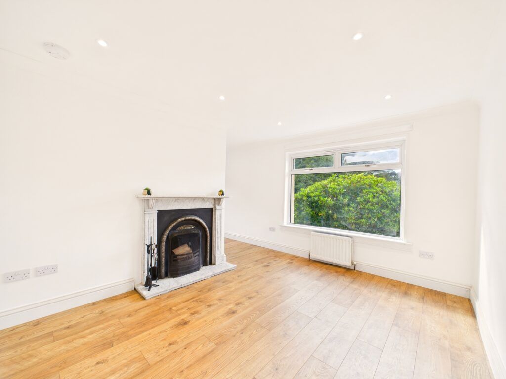 Property photo 3 of 25